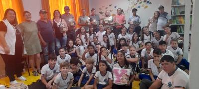 Projeto de ContaÃ§Ã£o de HistÃ³rias da Escola Municipal LeocÃ¡dio JosÃ© Correia foi um verdadeiro sucesso